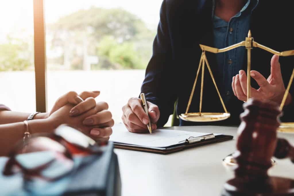 Court Applications vs. Mediation: A Less Stressful Path with EH Mediation Wigan